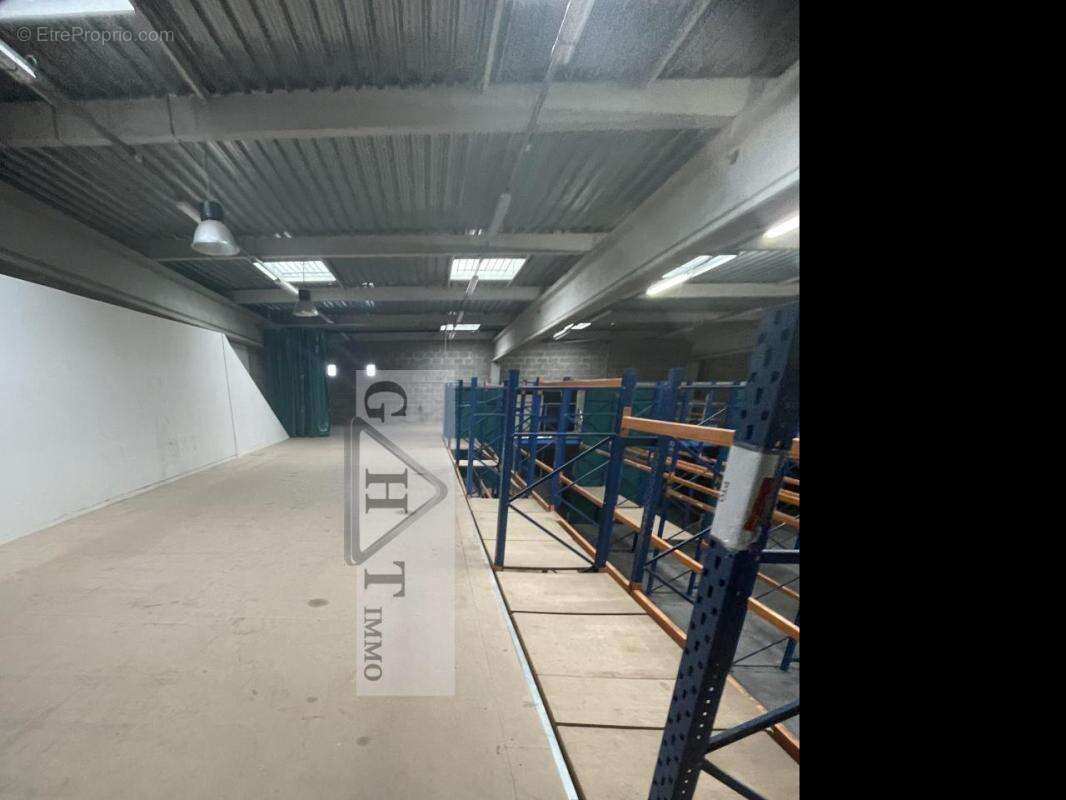 Commerce à MERY-SUR-OISE