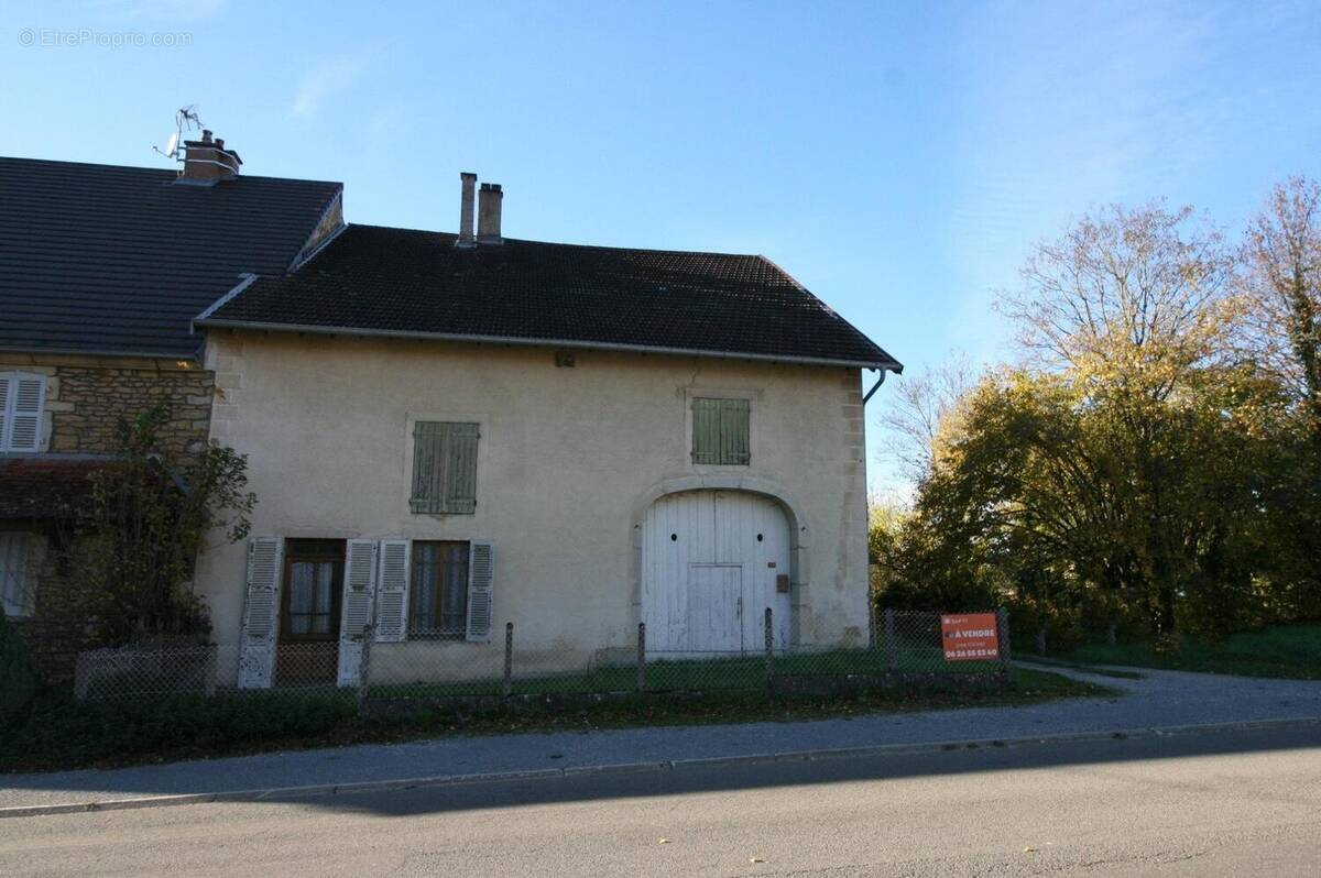 Photo 1 - Maison à LONS-LE-SAUNIER