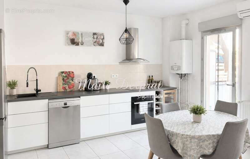 Appartement à COURTHEZON