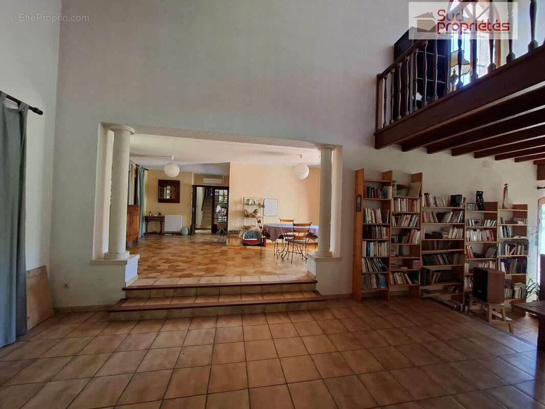 Maison à AURIGNAC