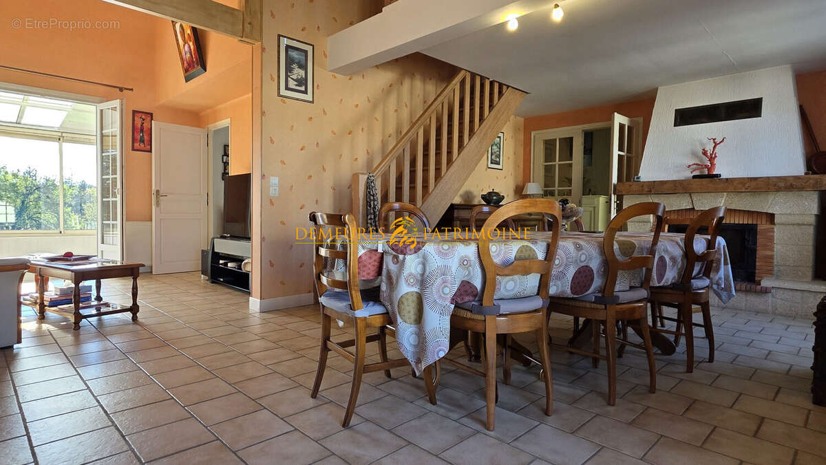 Maison à L&#039;ISLE-D&#039;ESPAGNAC