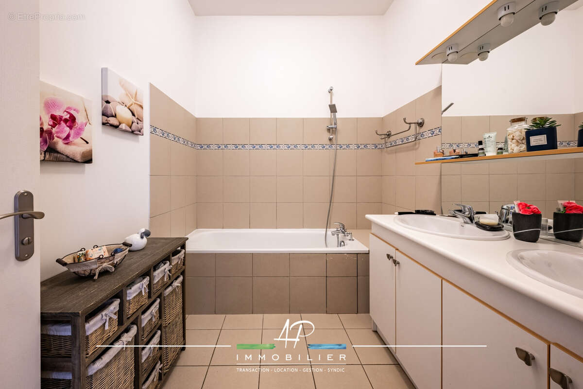 Appartement de caractère de 150 m2 de plain-pied au sein du château de Beire-le-Châtel - photo 9