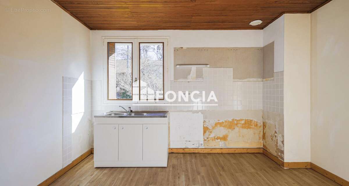 Maison à SAINT-ETIENNE-DE-SAINT-GEOIRS