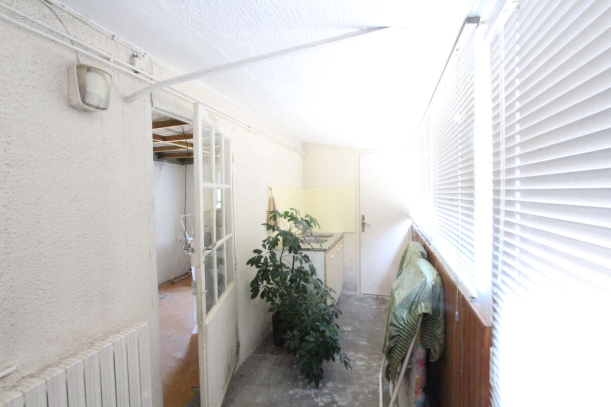 Campagne, maison T4 de 95 m2 avec deux garages et une grange, jardin - photo 9