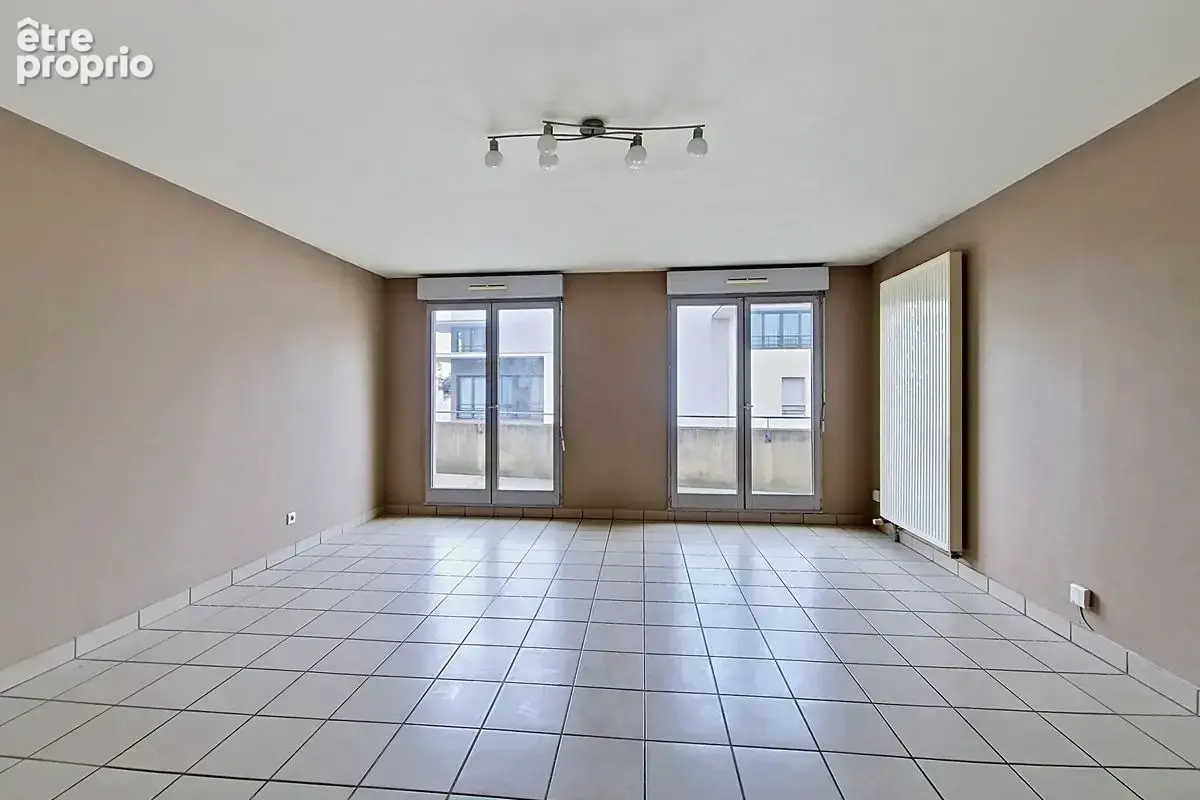 Appartement de 4 pièces - 83.10 m² - Villefranche sur Saône - photo 2