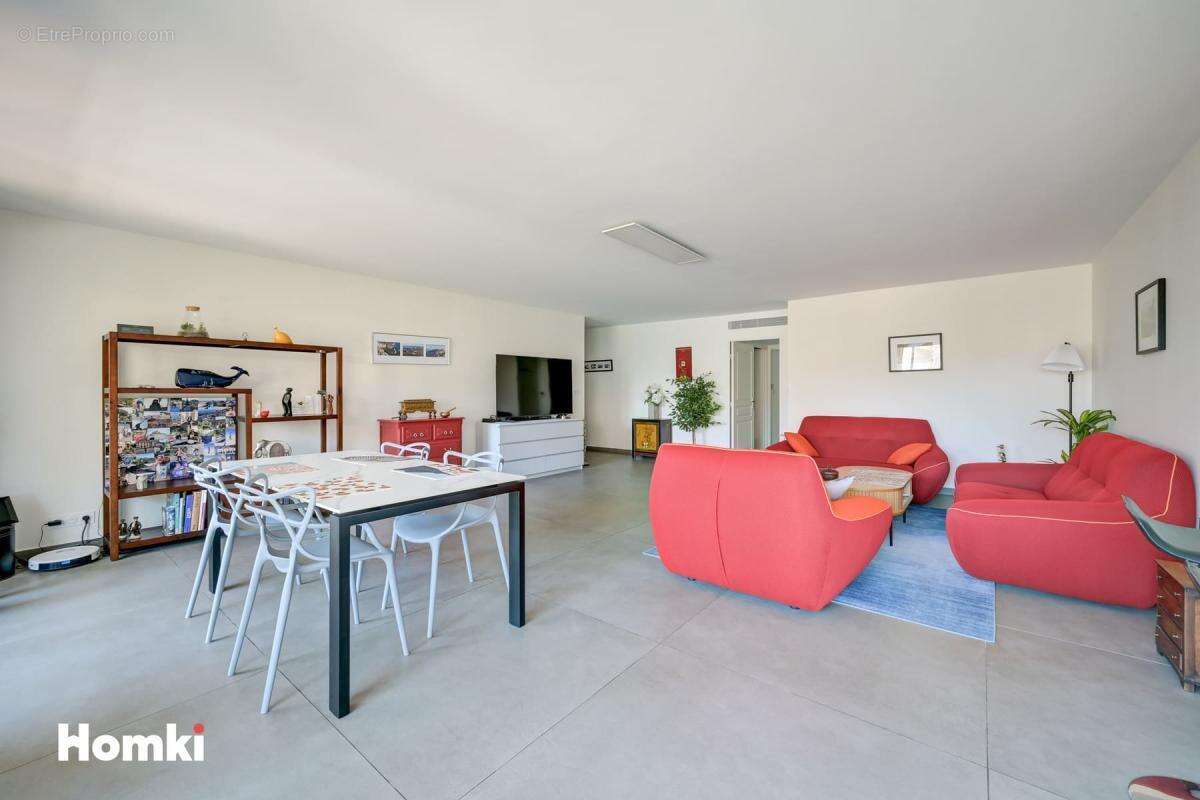 Appartement à MARSEILLE-9E