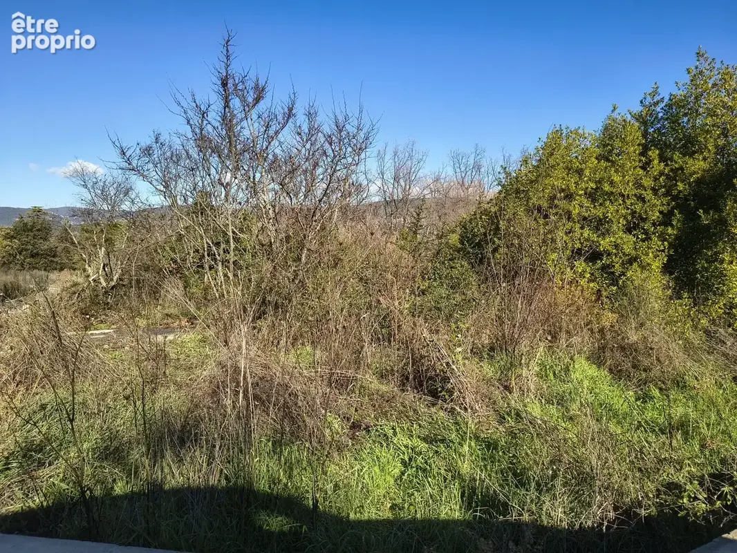 Terrain à bâtir de 916 m² à DRAGUIGNAN (83) - photo 2