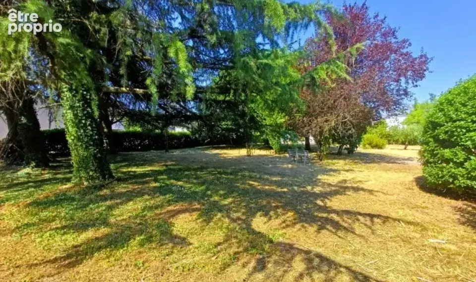 Terrain à BOURG-LES-VALENCE