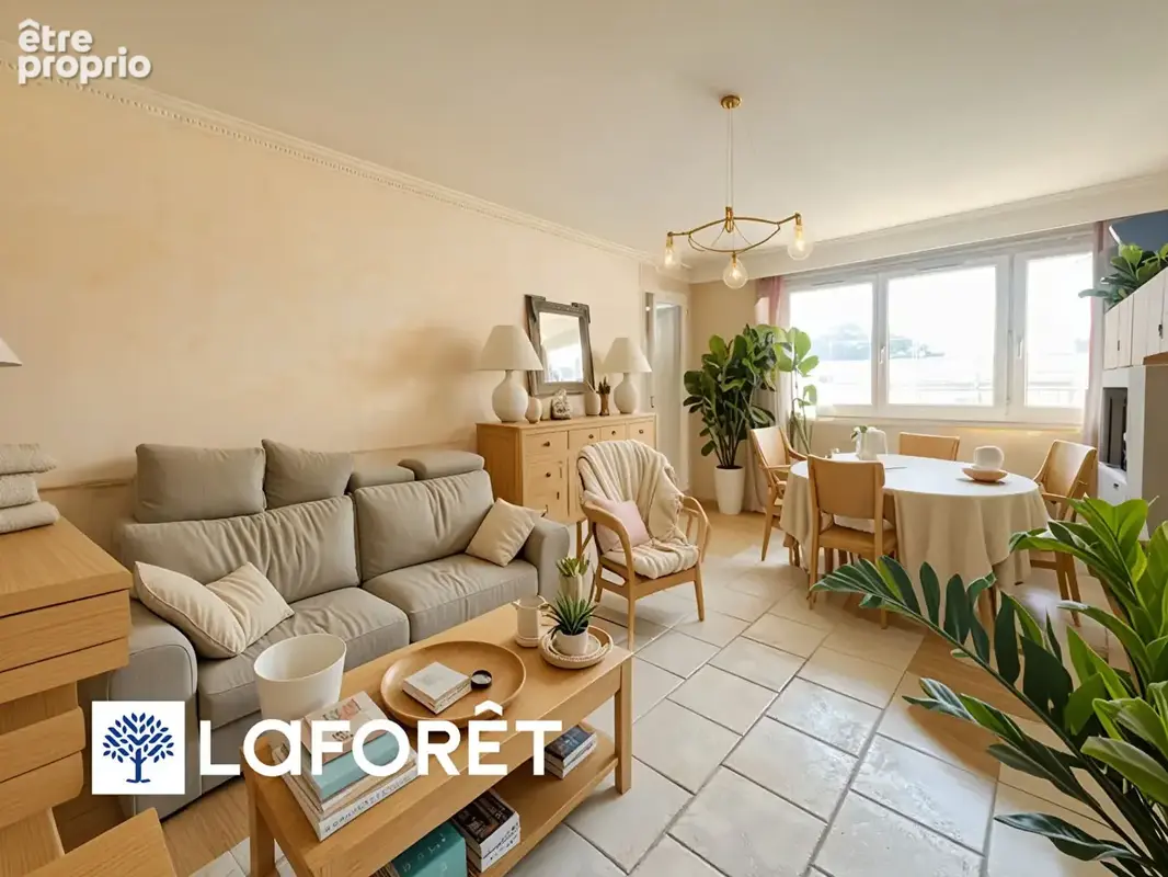 Appartement T4 à vendre à RIS ORANGIS - photo 8