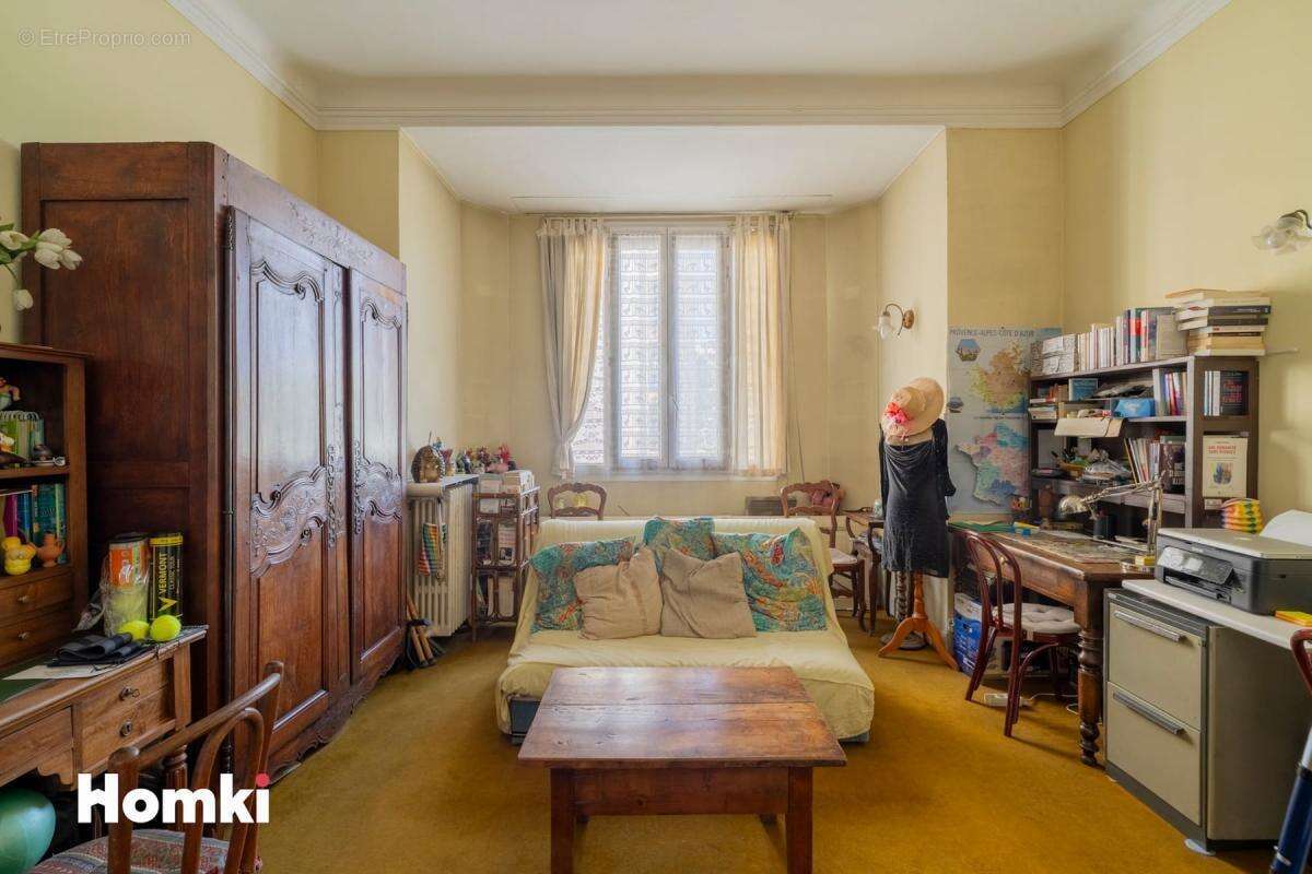 Appartement T3 de 84 m² à Marseille 13004, Boulevard Chave - photo 8