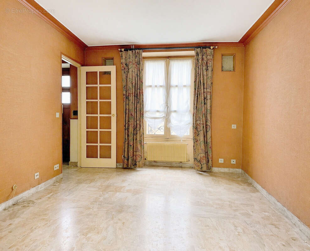 Maison à PRESLES