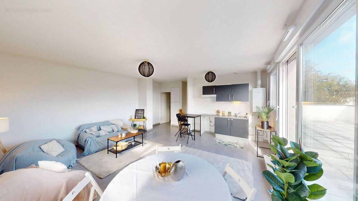 Appartement à COLOMIERS