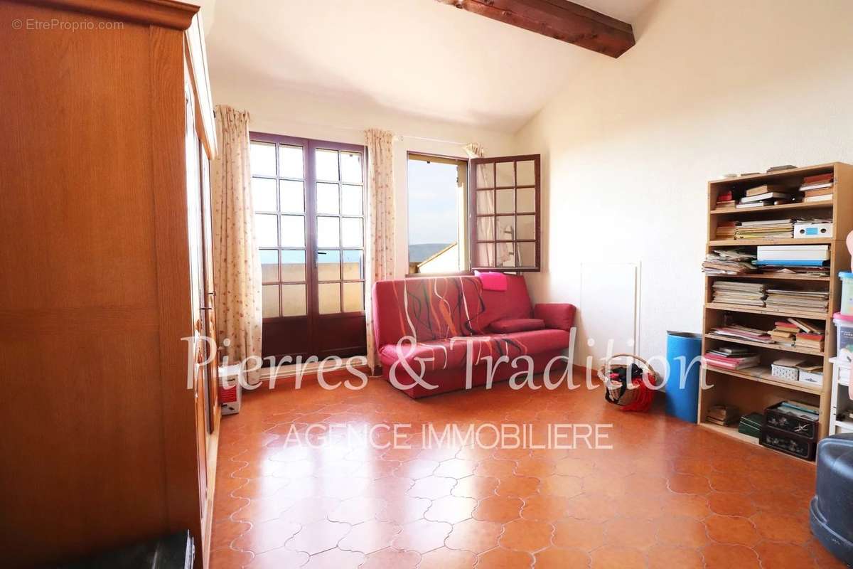 Maison à ROUSSILLON