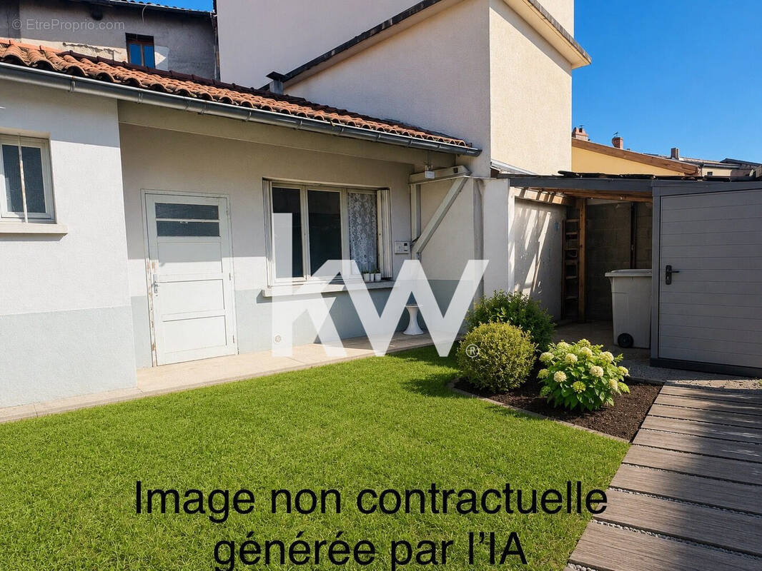 Maison à SURY-LE-COMTAL