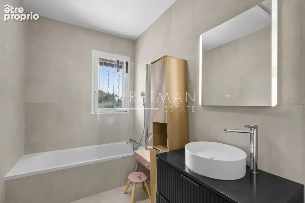 Villa avec 3 chambres et grand terrain plat à pied du village – Valbonne - photo 29