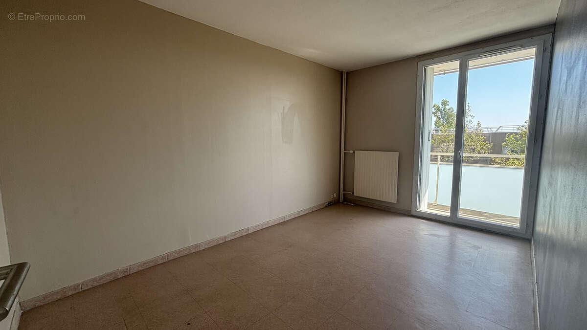 Appartement à PORT-DE-BOUC