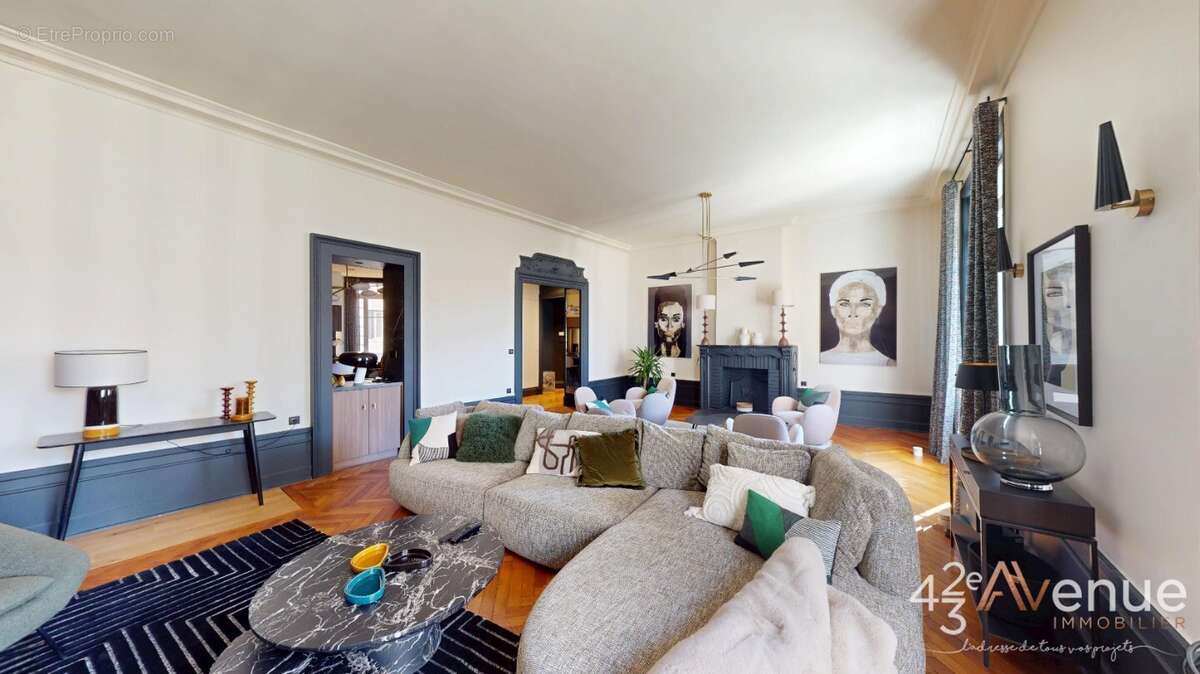 Appartement à SAINT-ETIENNE