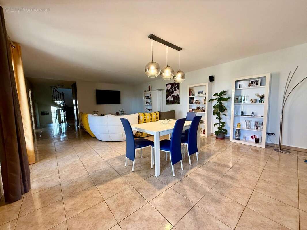 Maison à FRONTIGNAN