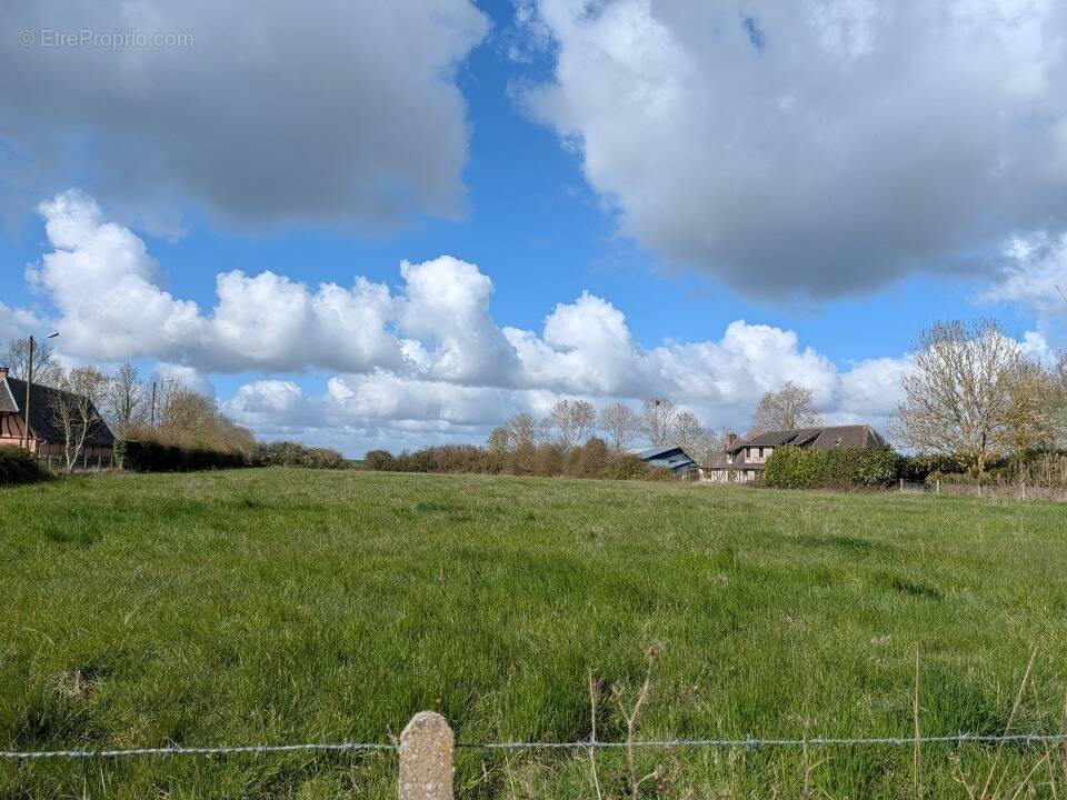 Terrain à GRAVERON-SEMERVILLE