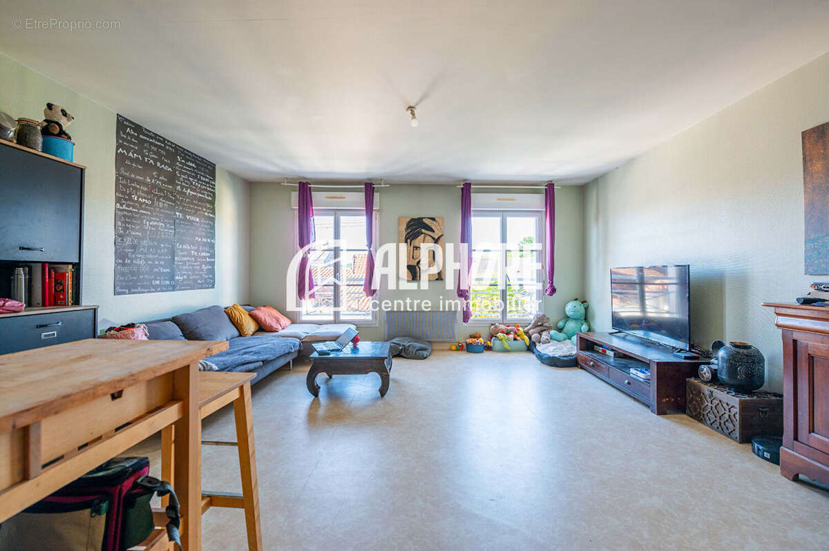 Appartement à INDRE