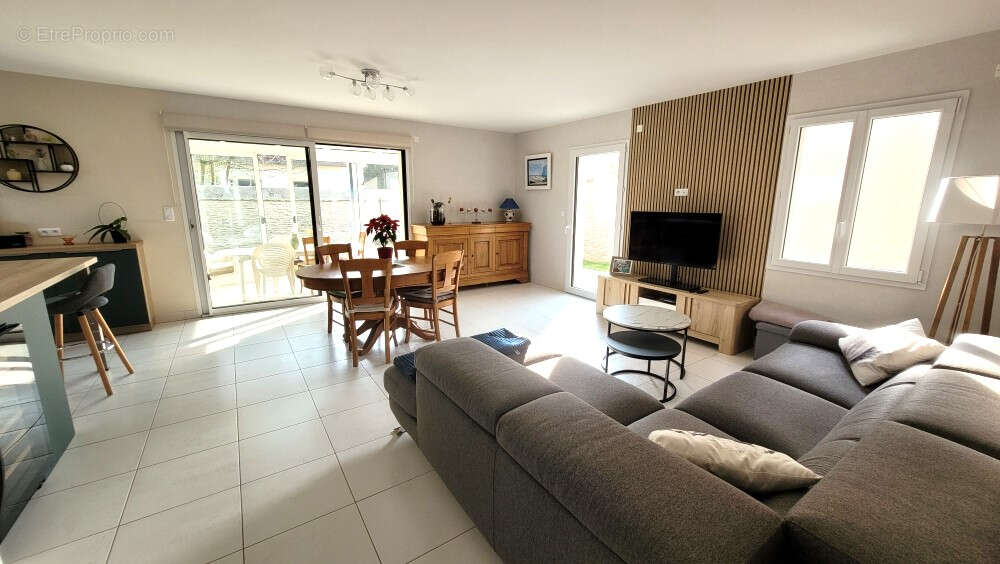 Maison à FRENOUVILLE