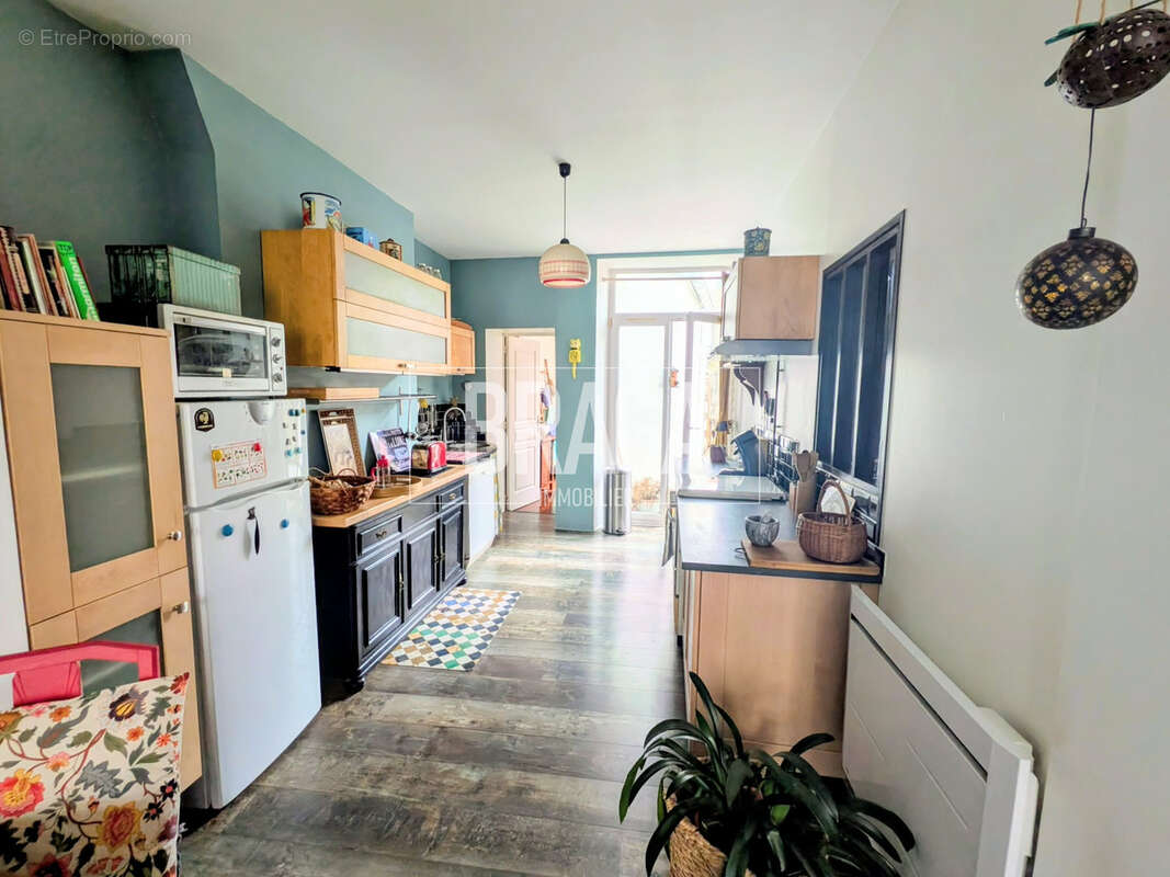 Maison avec garage + atelier + terrasse - photo 2