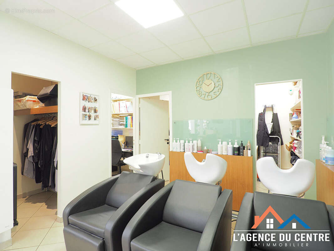 Commerce à CARRIERES-SOUS-POISSY