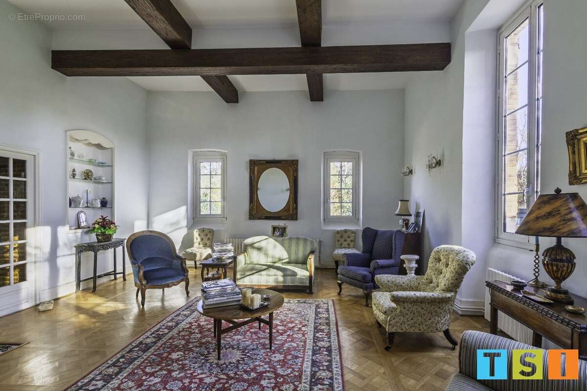 Maison à MONTESQUIEU-VOLVESTRE