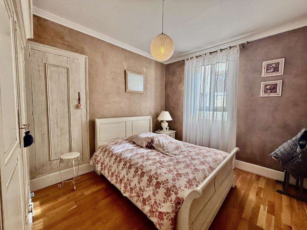 Maison à LAMAGDELAINE