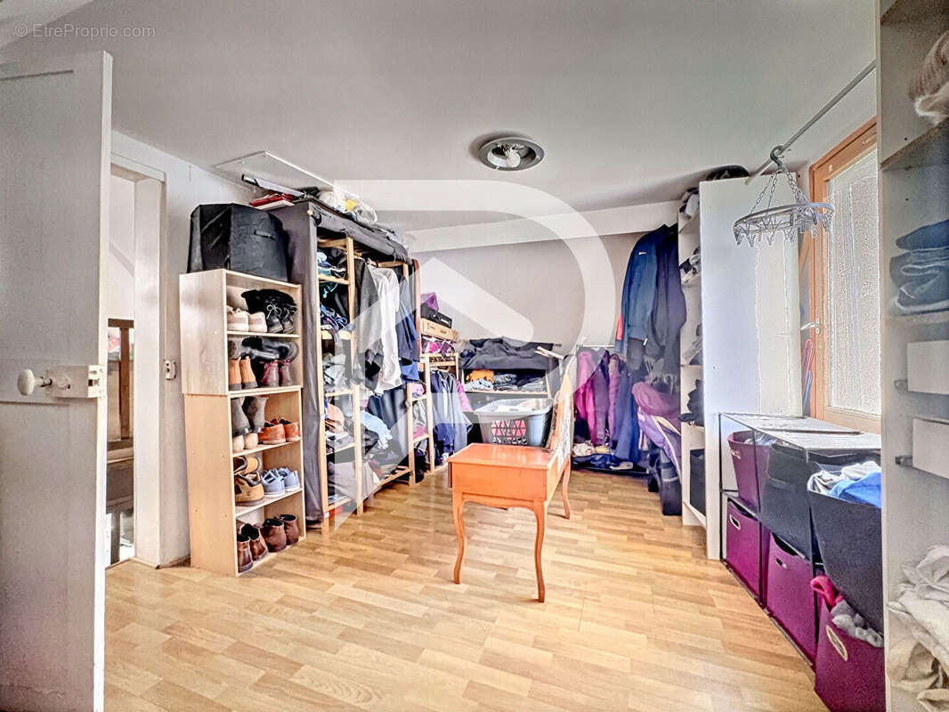 Maison à VIC-SUR-AISNE