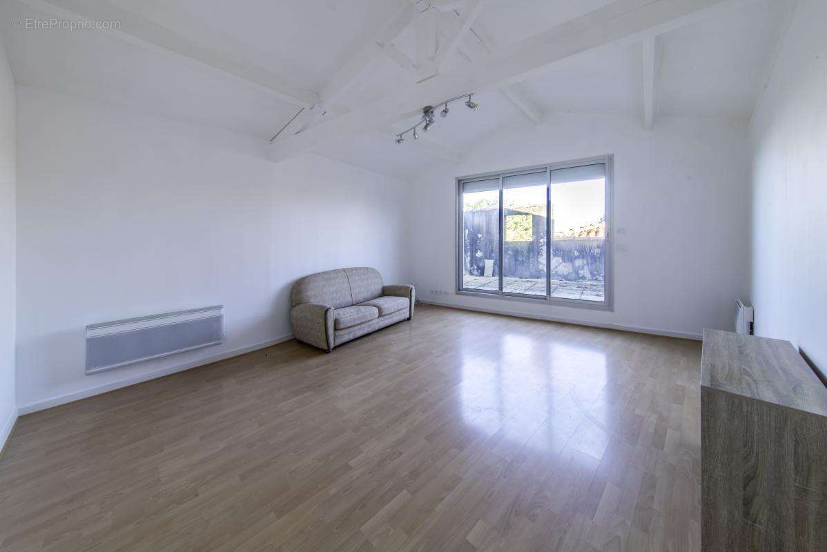 Appartement à MARSILLY