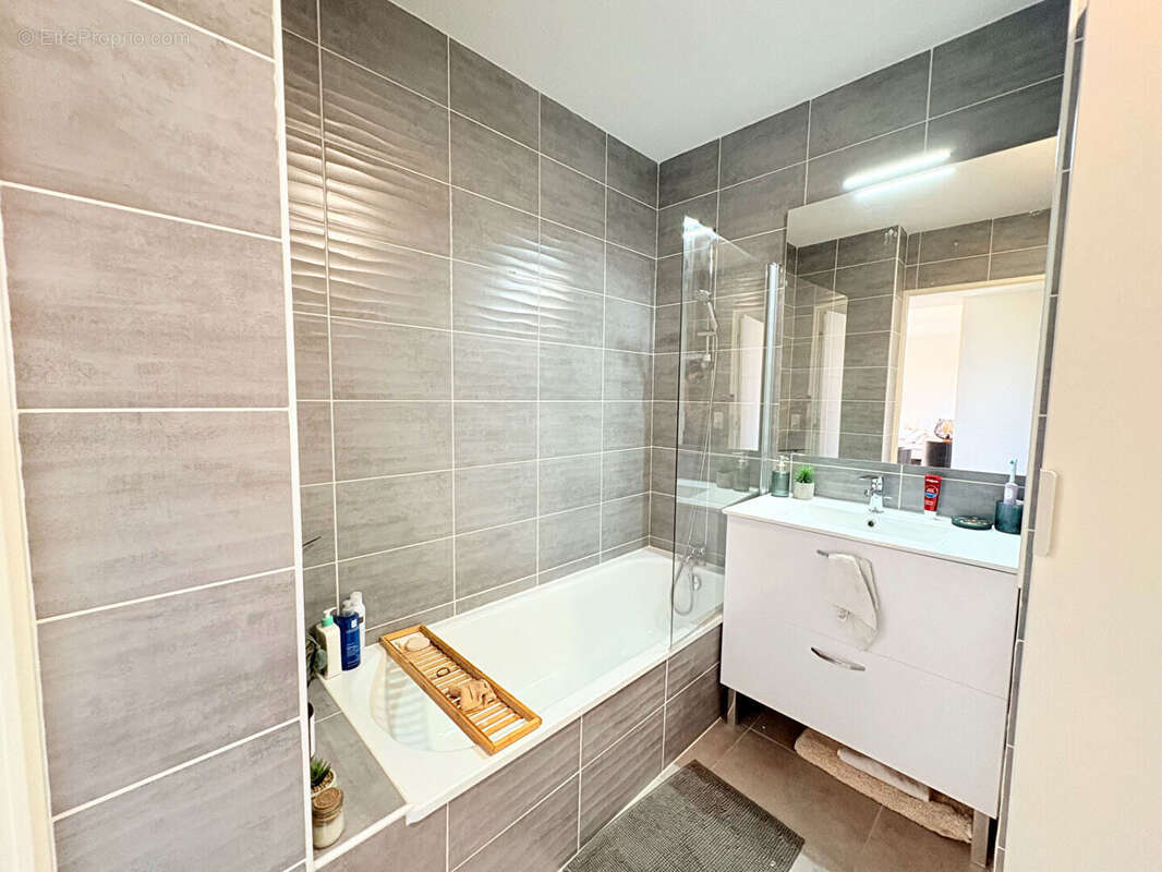 Appartement à VENCE