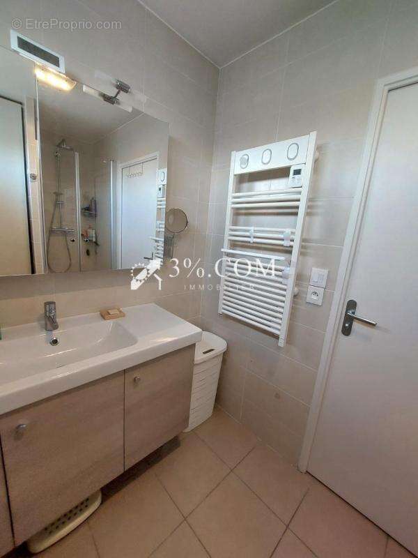 Appartement à MARSEILLE-8E