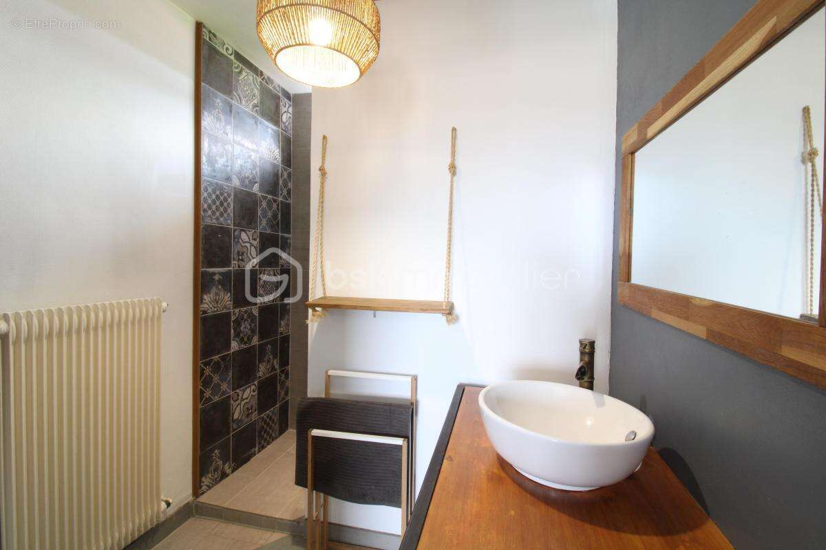 Grand T2 proche centre ville - photo 7
