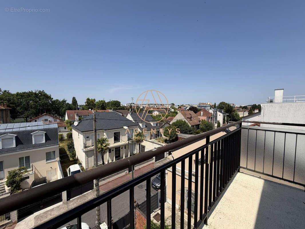 Appartement à SAINT-MAUR-DES-FOSSES