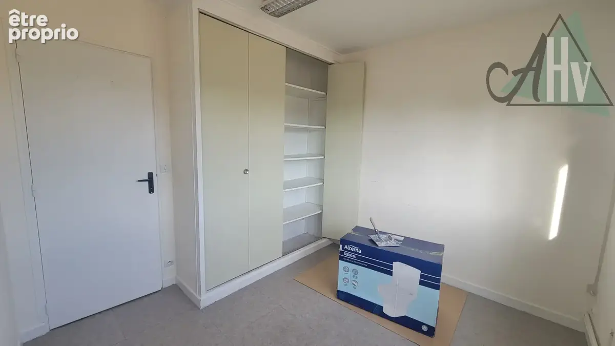 77 - Local d'activité avec bureaux Bray-sur-Seine - photo 5