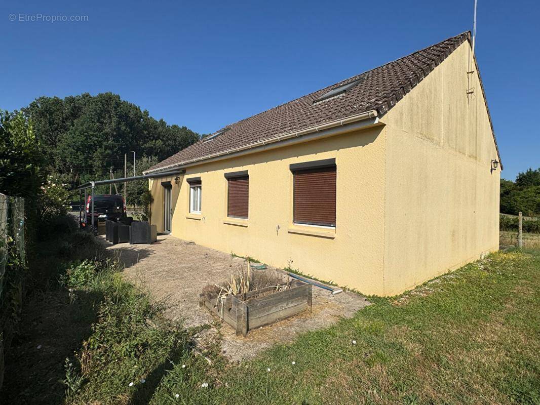 Maison à CONTRES