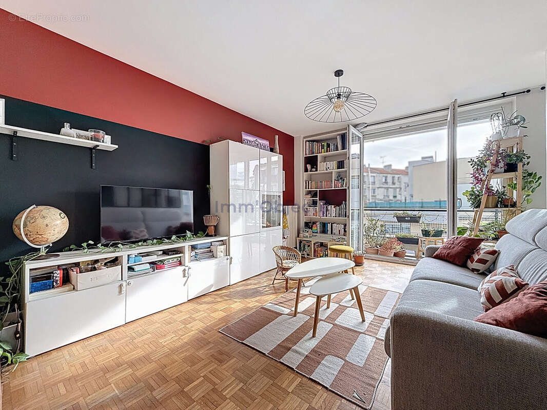 Appartement à PARIS-12E