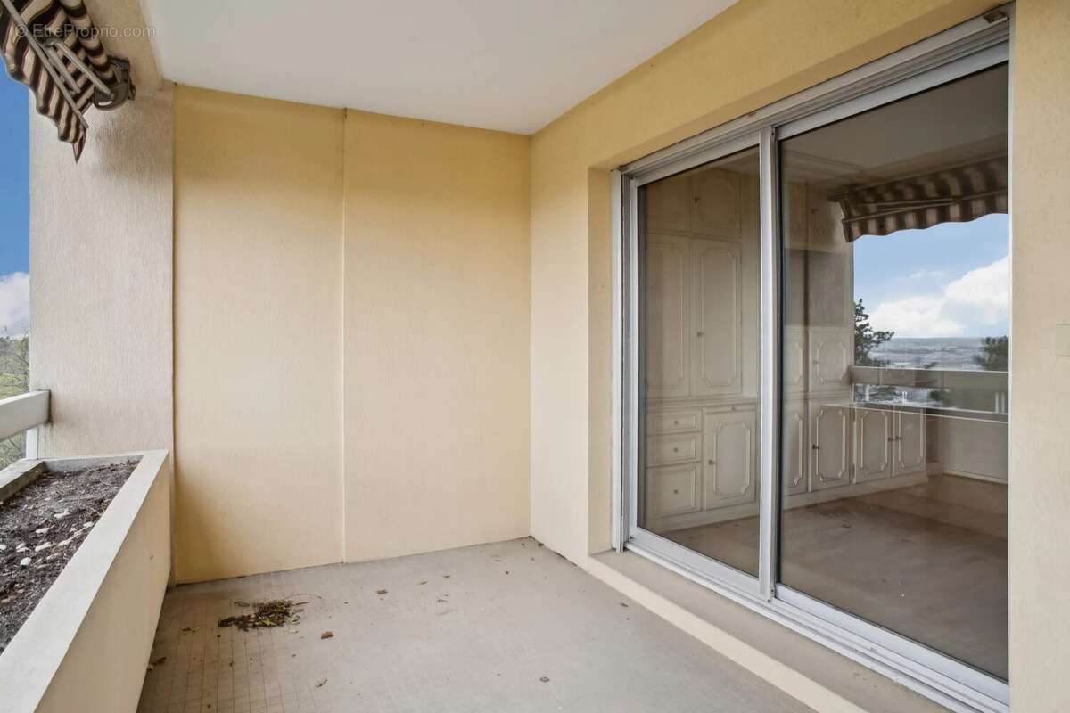 Appartement à SAINTE-FOY-LES-LYON