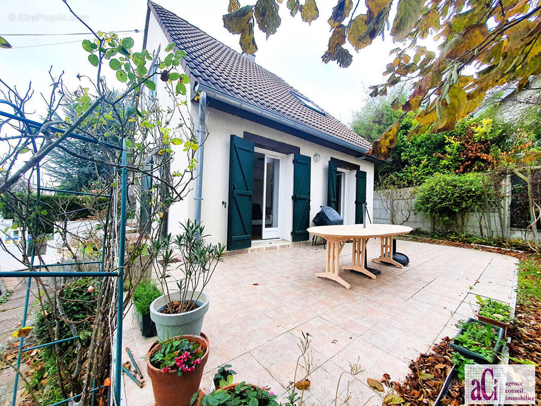 Maison à L&#039;HAY-LES-ROSES