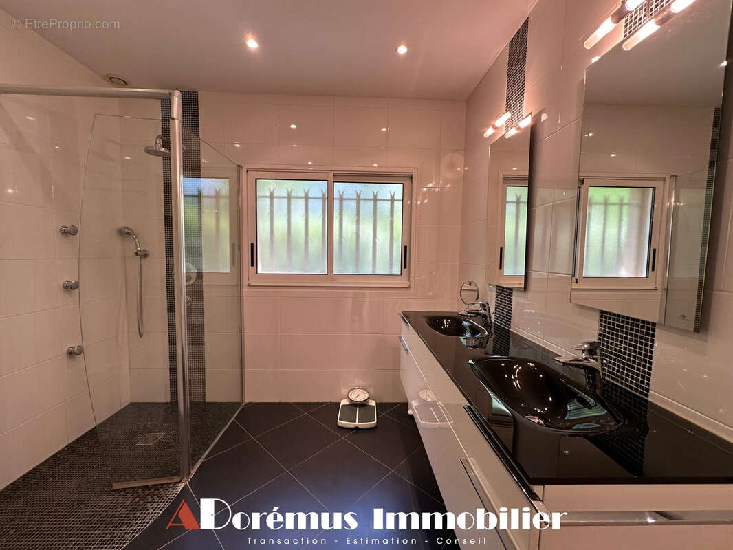 Maison à SAINT-SULPICE-ET-CAMEYRAC