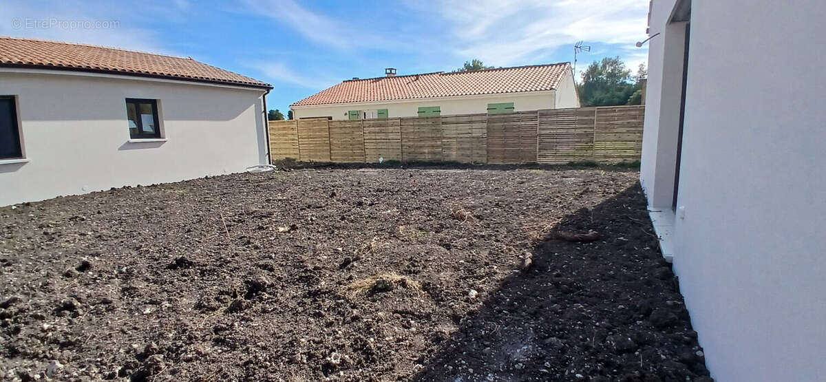 Maison à SAINT-SULPICE-DE-ROYAN
