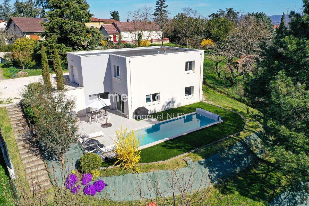 Maison à MARCY-L'ETOILE