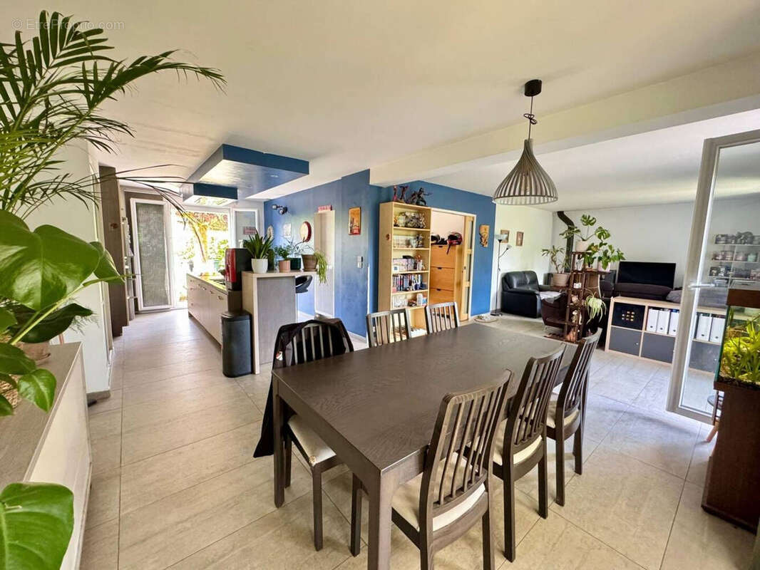 Maison à PONTAULT-COMBAULT