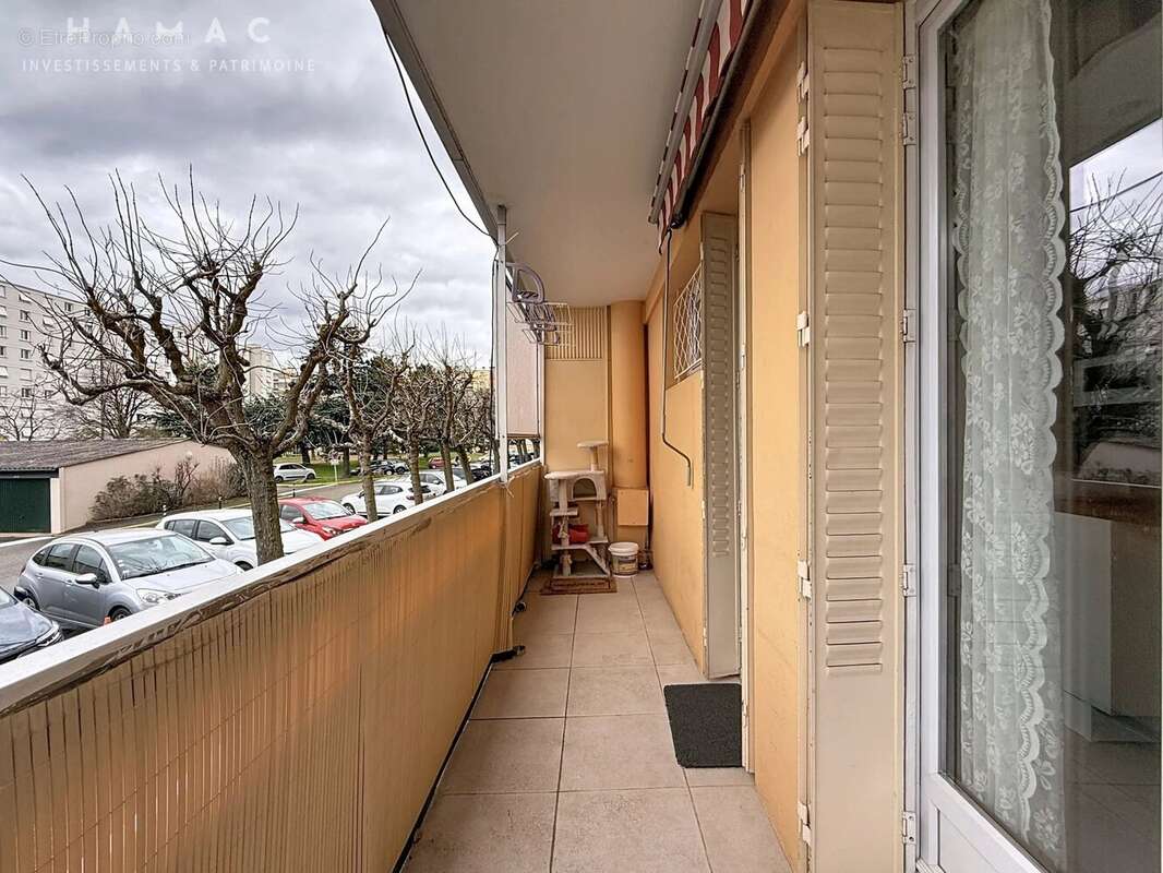 Appartement à SAINTE-FOY-LES-LYON