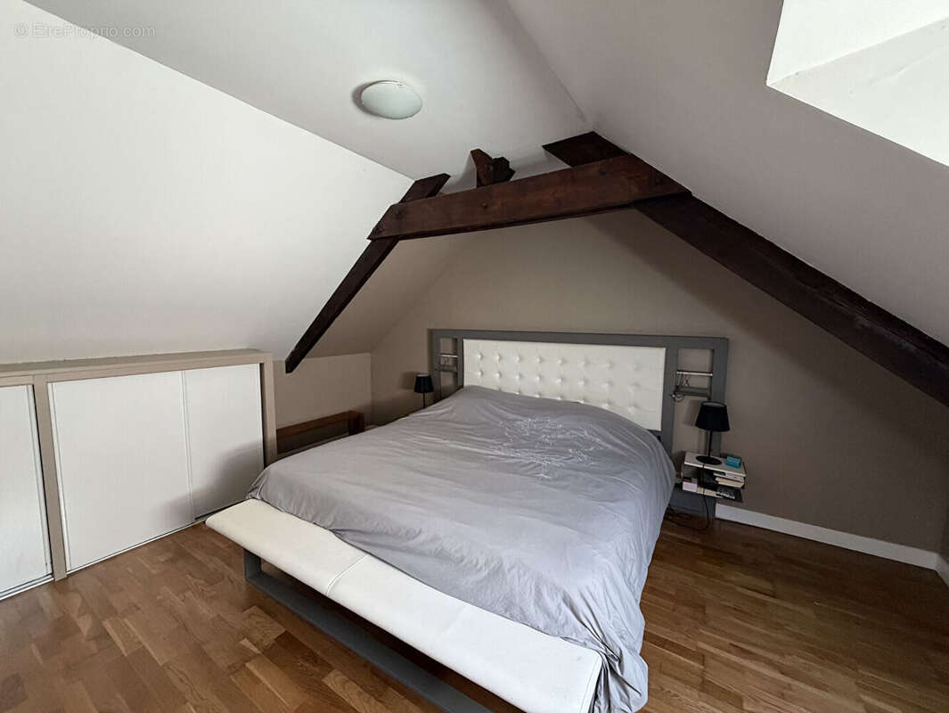T3  duplex avec terrasse et parking privatif - photo 8