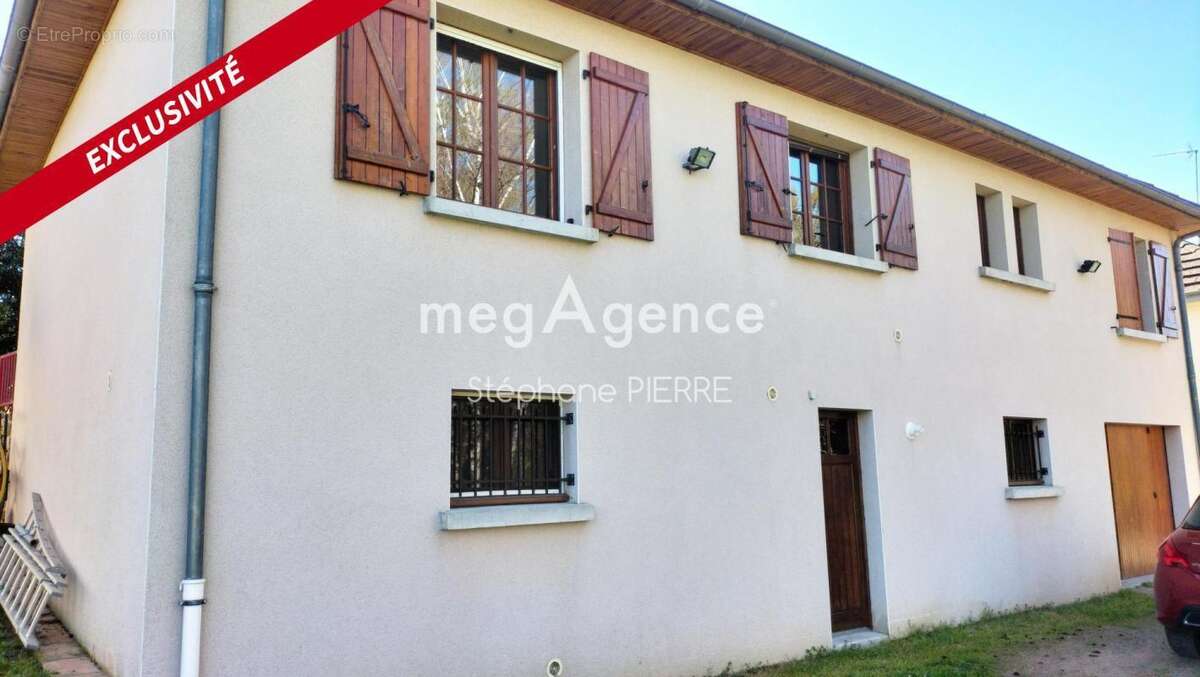 Maison à PREMILHAT