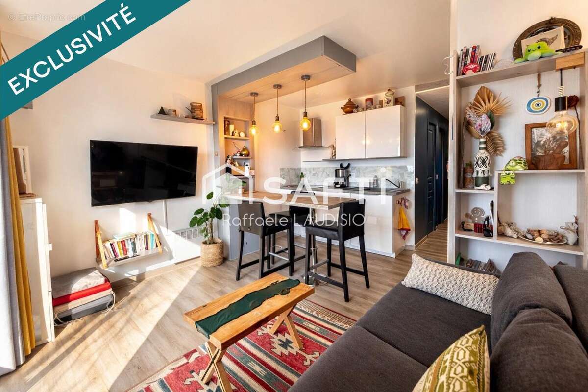 Photo 3 - Appartement à ROQUEBRUNE-SUR-ARGENS