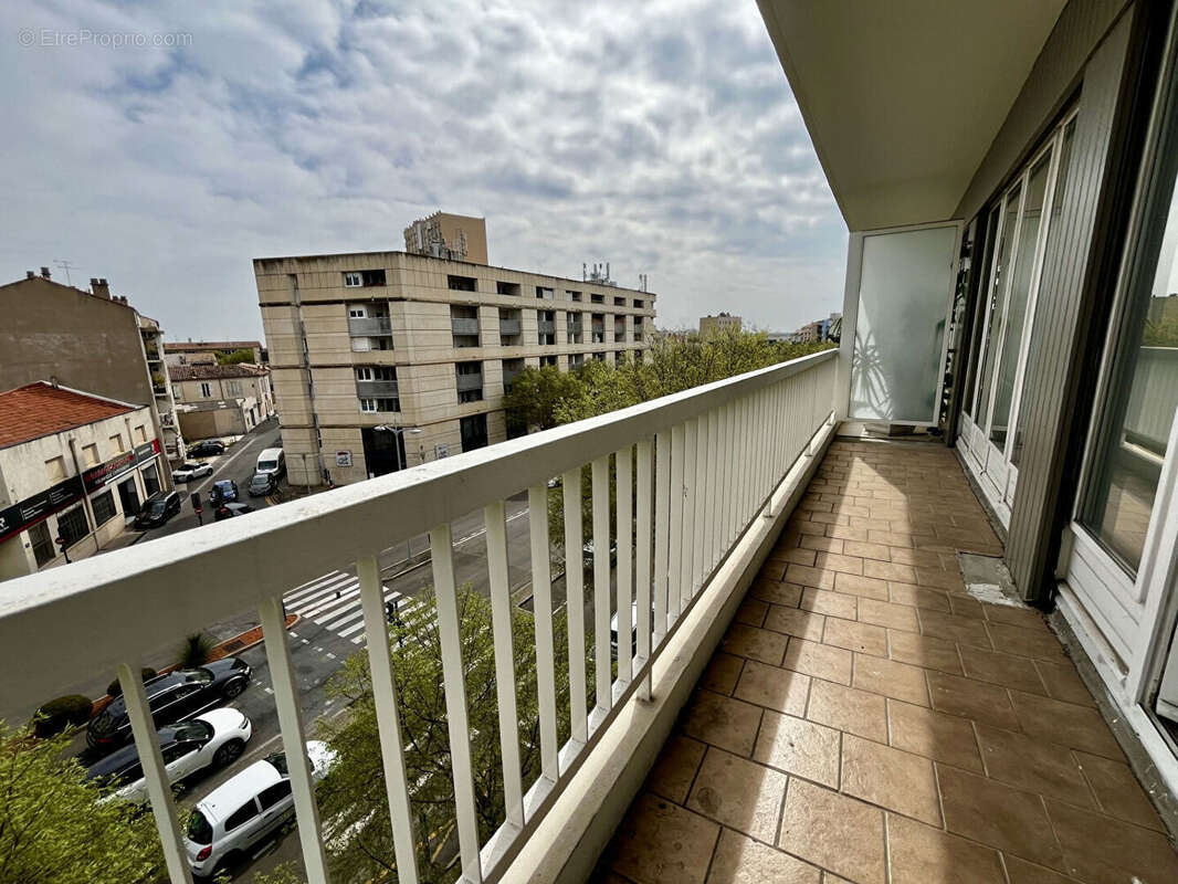 Appartement à NIMES