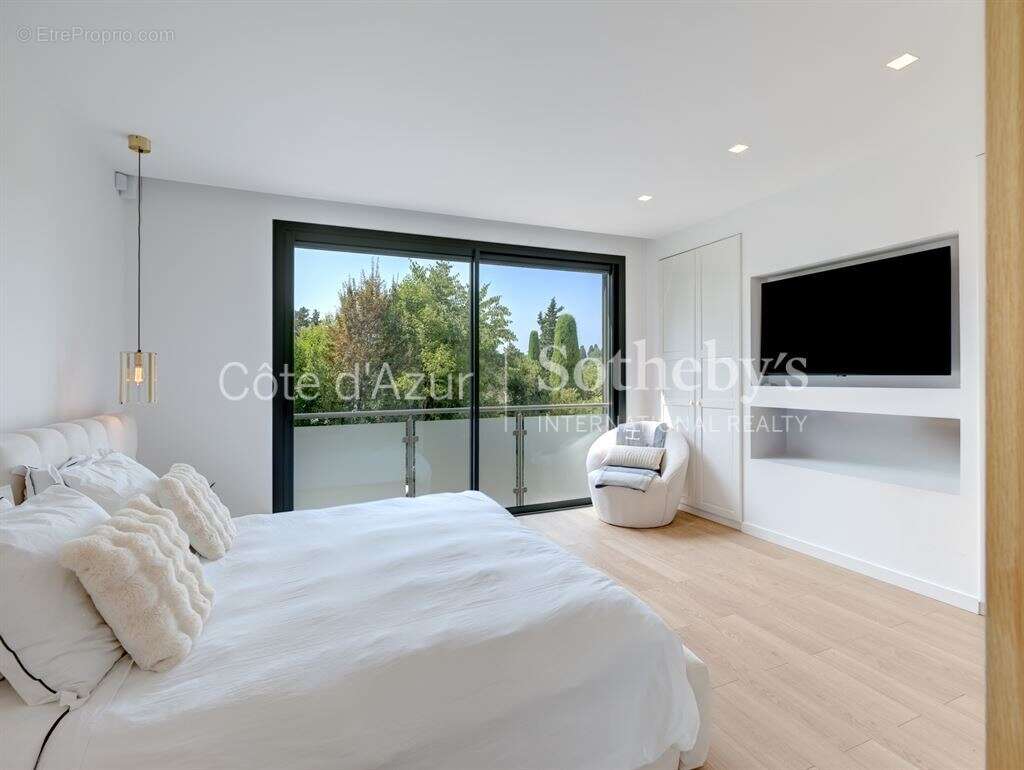 Villa contemporaine de prestige avec piscine près de Valbonne - photo 8